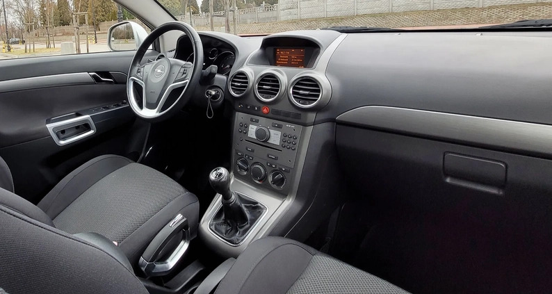 Opel Antara cena 24900 przebieg: 154000, rok produkcji 2009 z Płock małe 667
